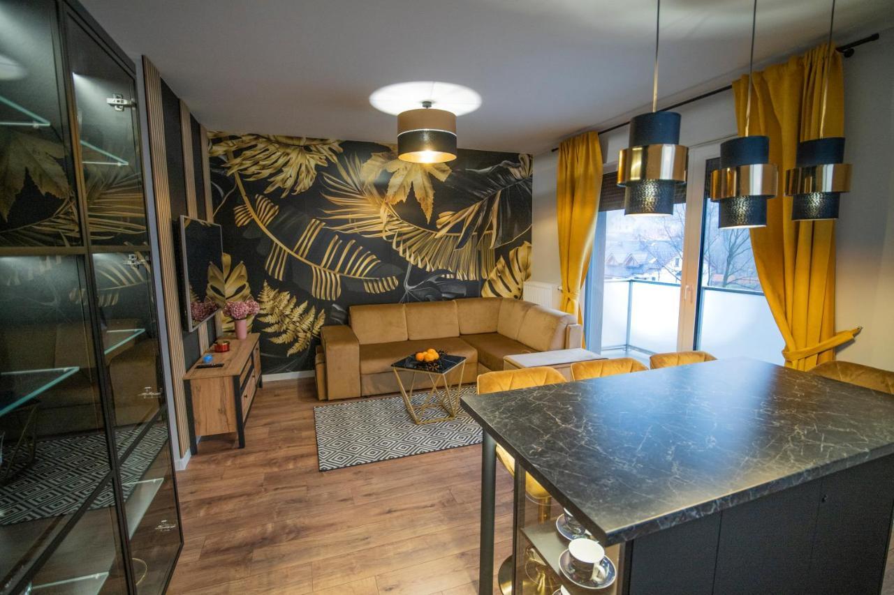 Apartament W Cieplicach Gold Еленя-Гура Экстерьер фото